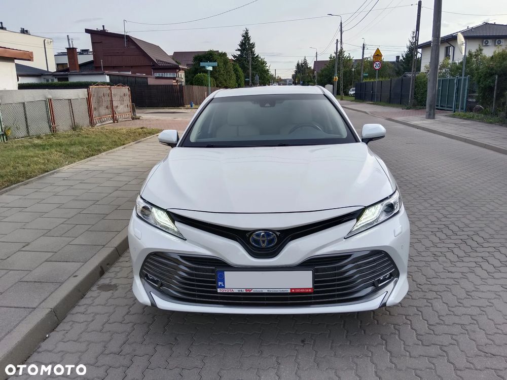Toyota Camry 2.5 Hybrid Executive CVT - 10