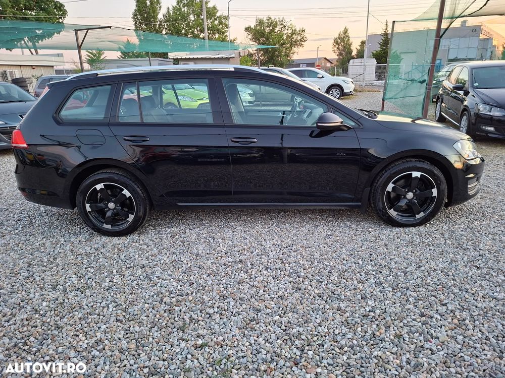 Volkswagen Golf - 2