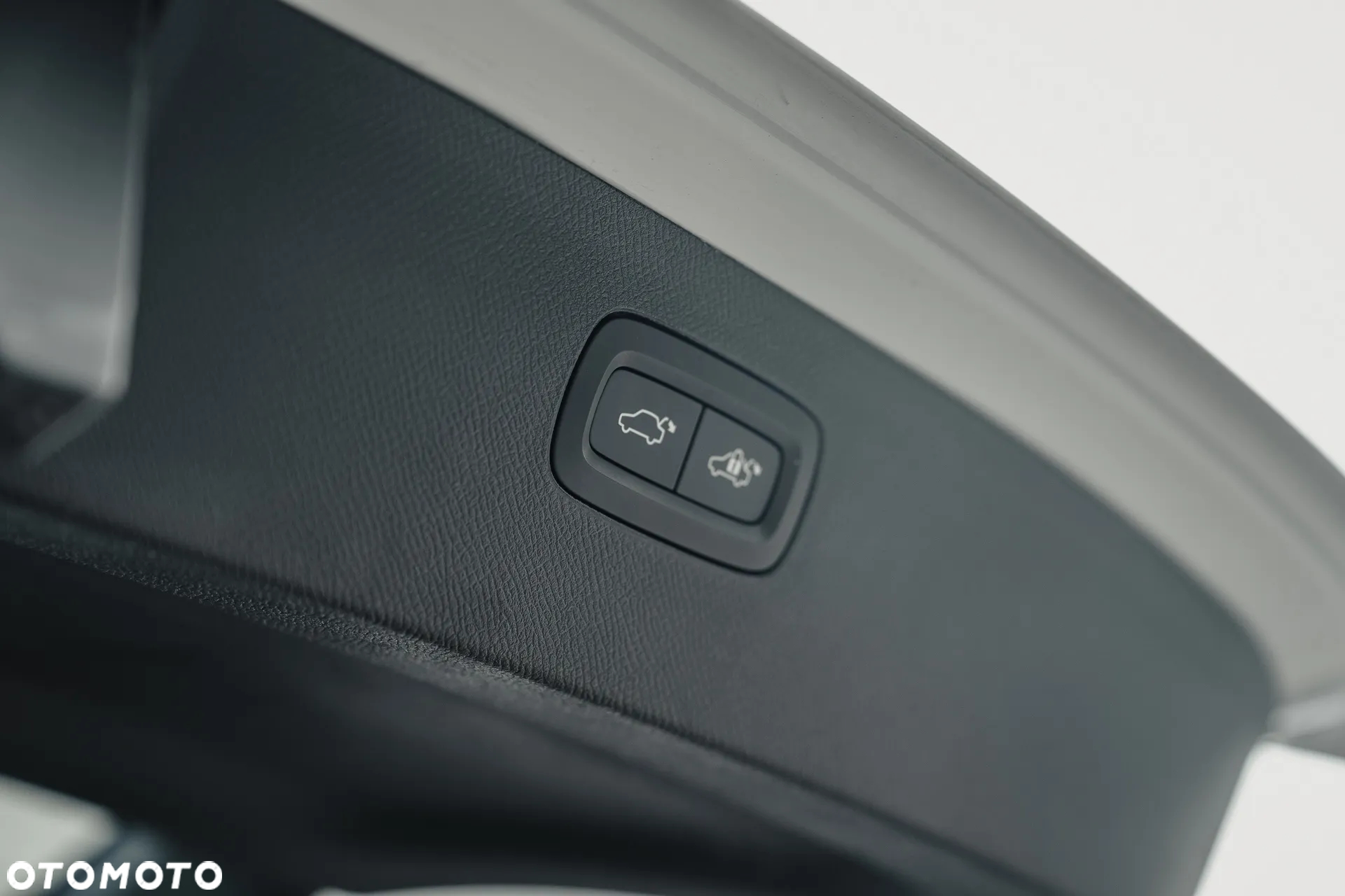 Volvo XC 90 T8 AWD Recharge Geartronic Inscription Edition - 29