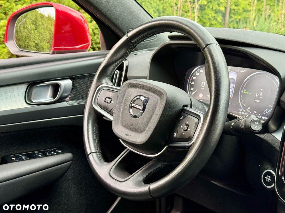 Volvo XC 40 T5 Plug-In Hybrid Momentum Pro - 12
