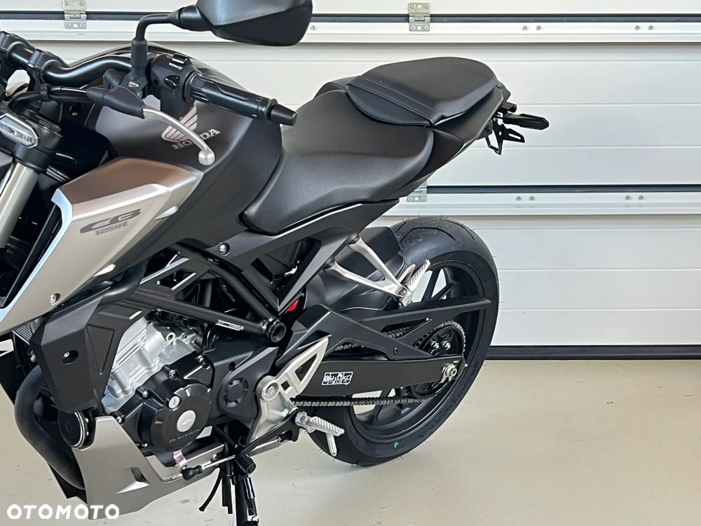 Honda CB - 6