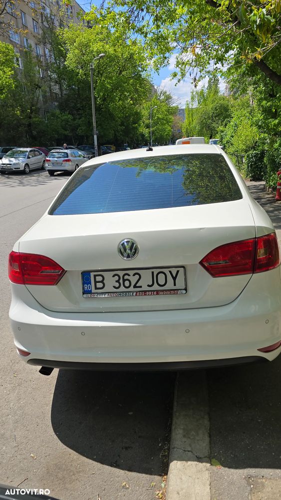 Volkswagen Jetta 1.2 TSI Comfortline - 12