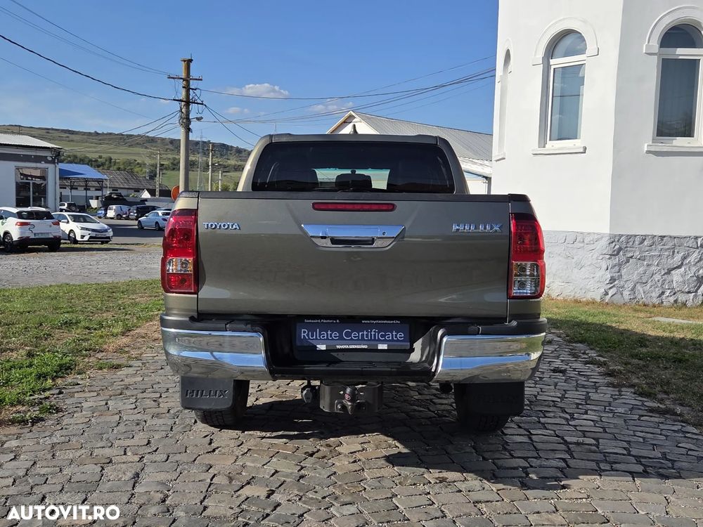 Toyota Hilux - 6