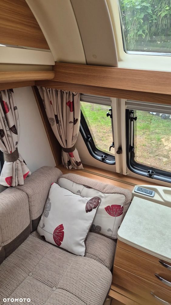 SWIFT CHALLENGER  565 - 35