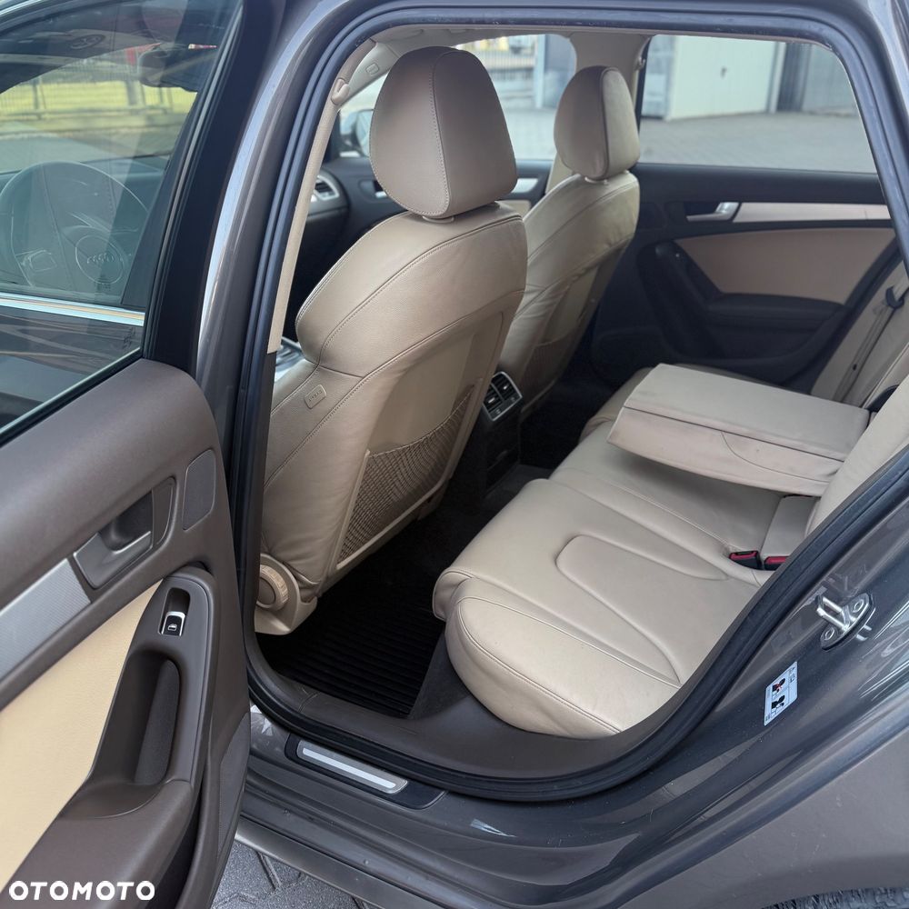 Audi A4 Avant 2.0 TFSI Flexible Fuel Quattro - 10