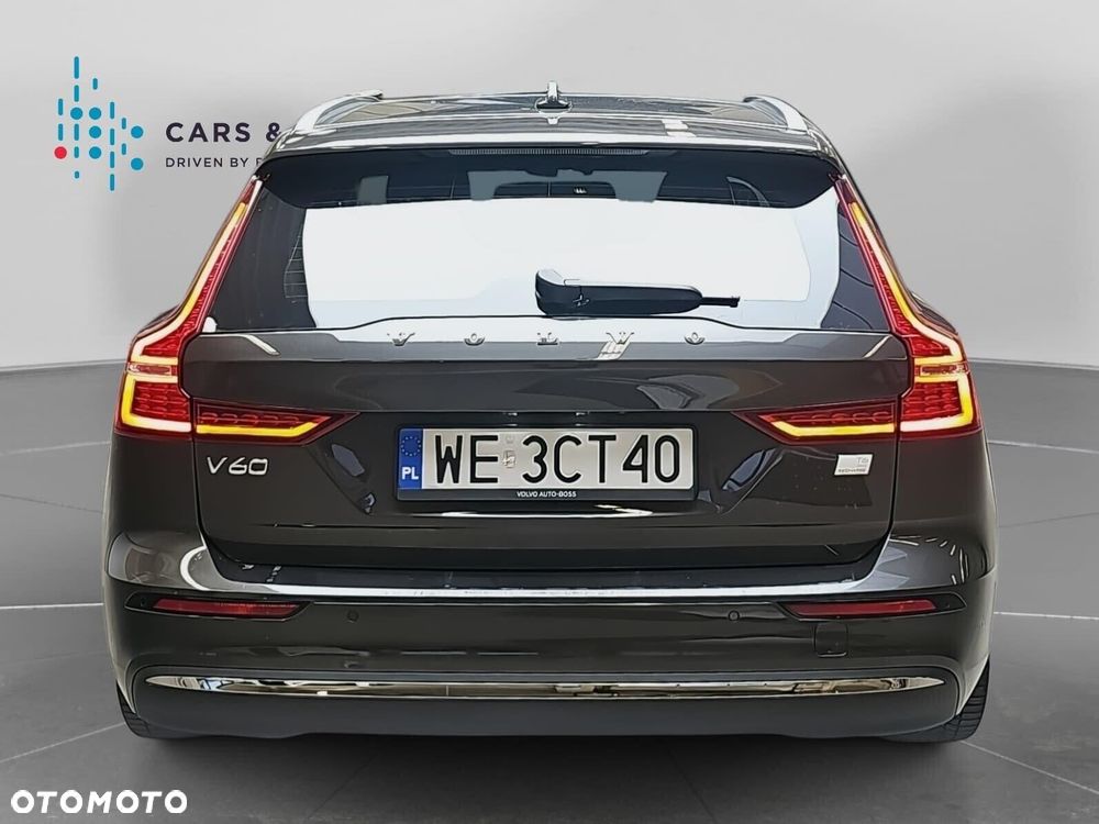 Volvo V60 T6 AWD Plug-In Hybrid Core - 23