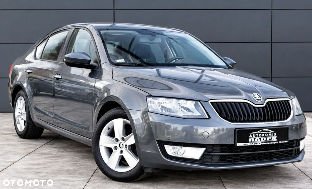 Skoda Octavia 2.0 TDI Edition DSG - 20