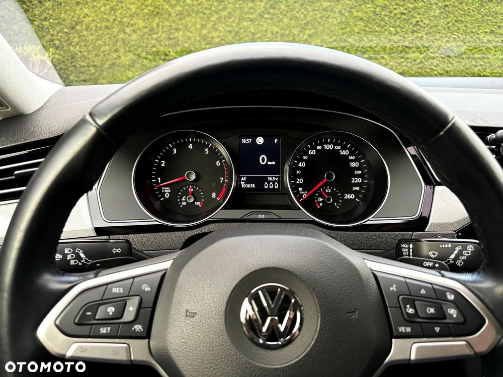Volkswagen Passat 1.5 TSI EVO Business DSG - 20