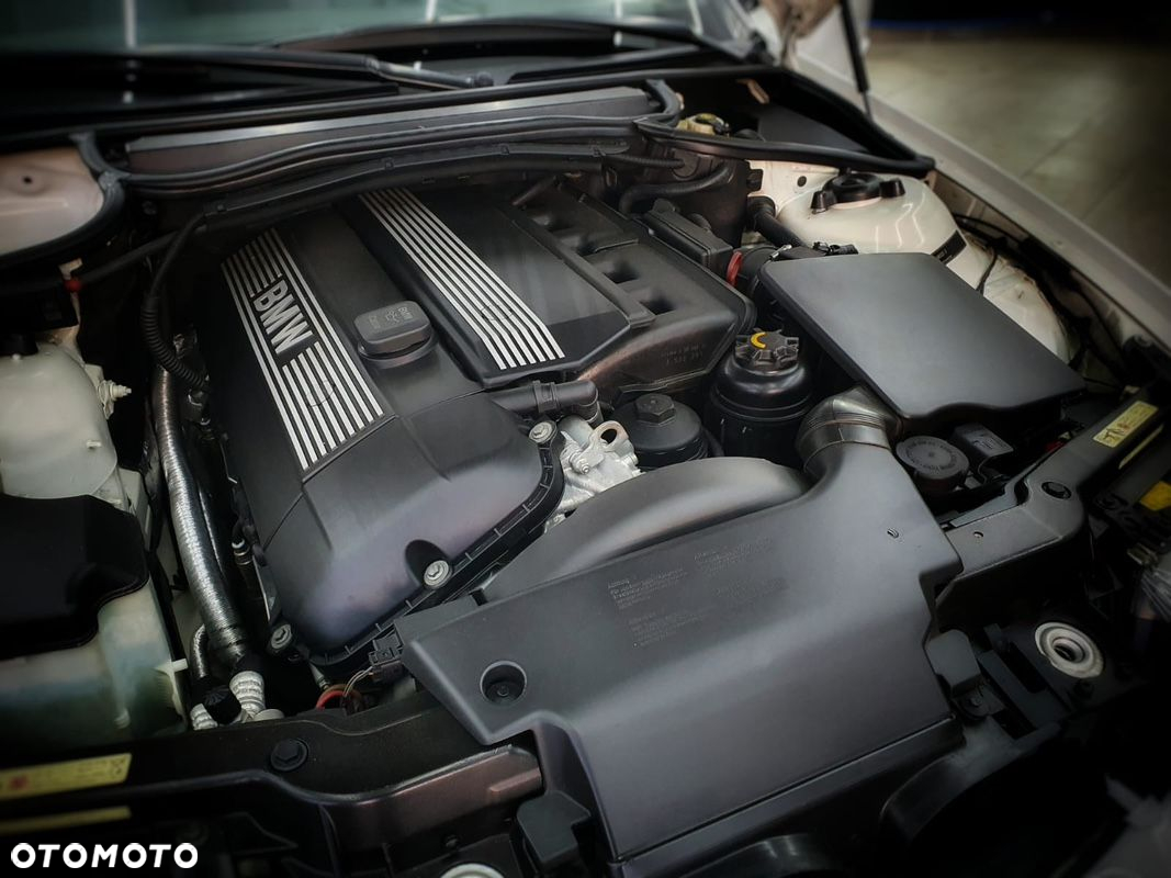 BMW Seria 3 330 Ci - 24