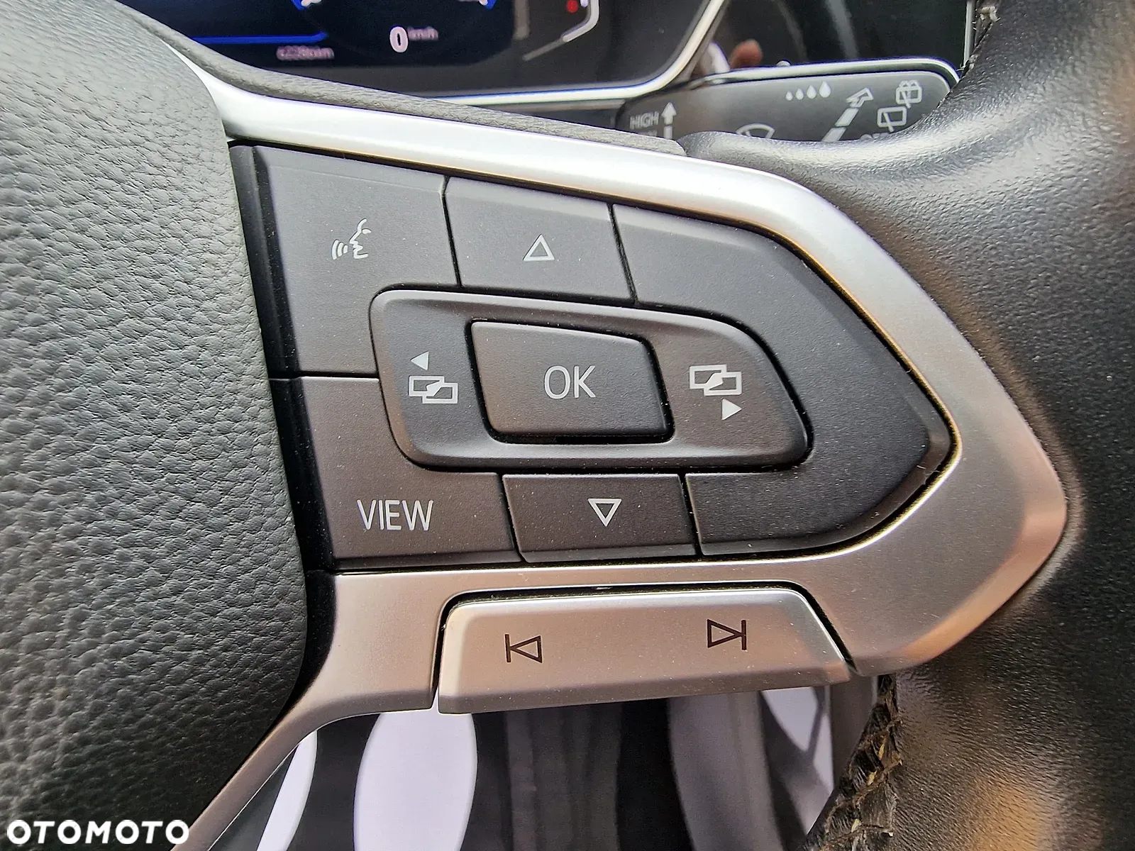 Volkswagen T-Cross 1.0 TSI OPF DSG R-Line - 17