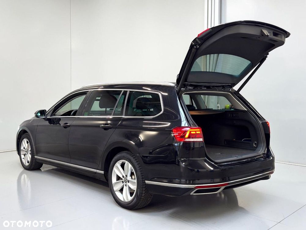 Volkswagen Passat Variant 1.5 TSI EVO Elegance DSG - 13