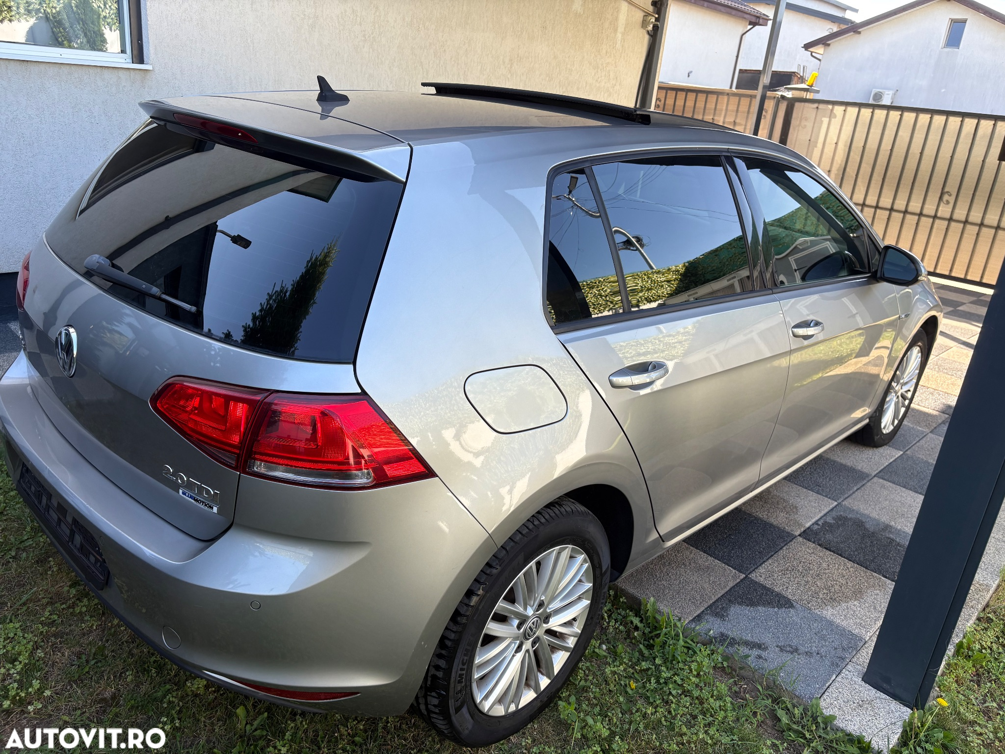 Volkswagen Golf 2.0 BlueTDI DSG Cup - 3