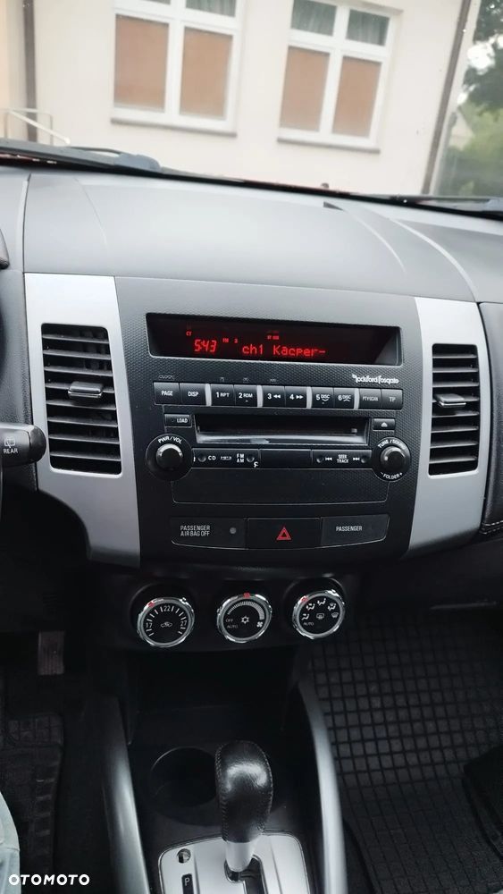 Mitsubishi Outlander 2.4 Invite CVT - 10