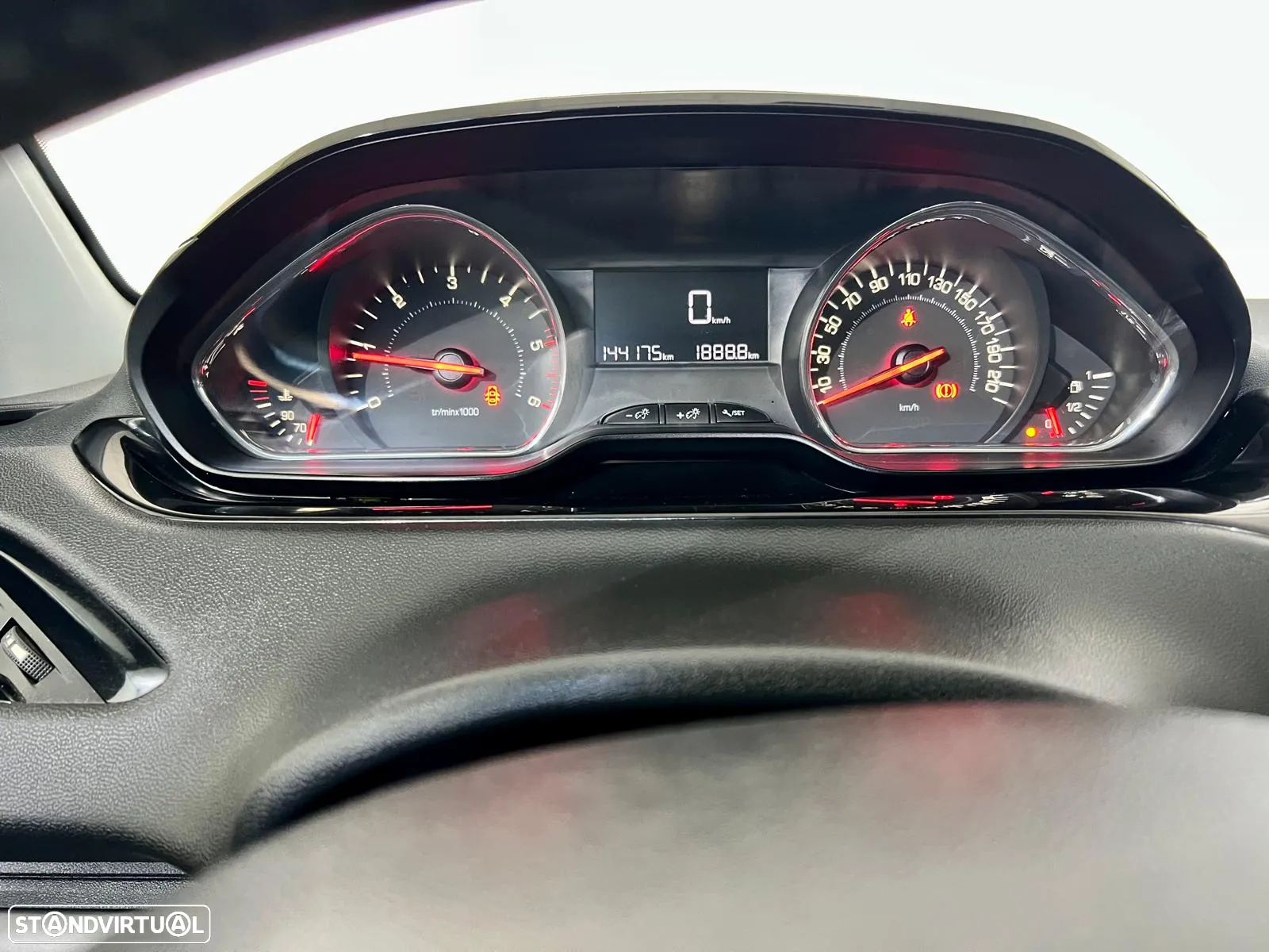 Peugeot 208 1.4 HDi Active - 12