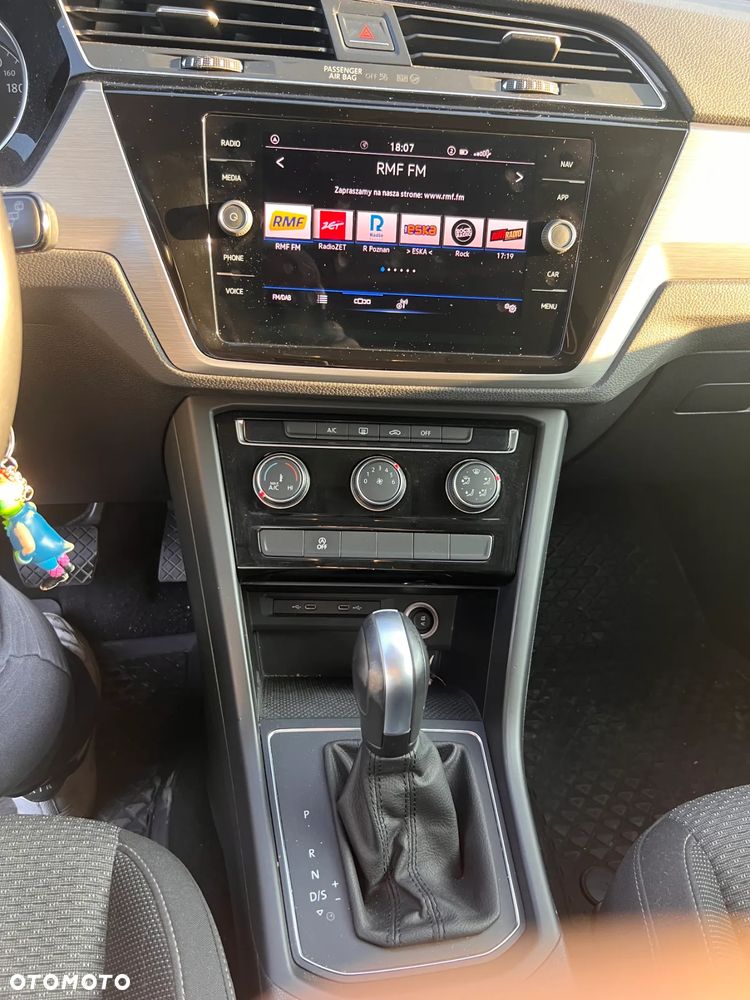 Volkswagen Touran 1.5 TSI EVO Comfortline DSG - 2