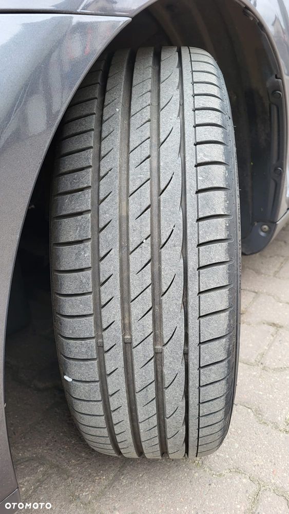 Toyota Avensis 1.8 VVT-i Executive - 15