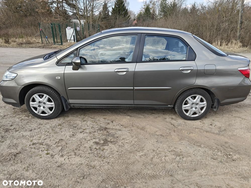 Honda City 1.4 Comfort - 5