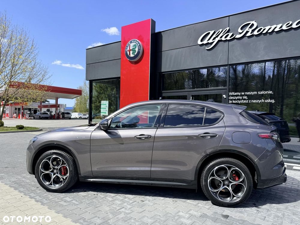 Alfa Romeo Stelvio - 5