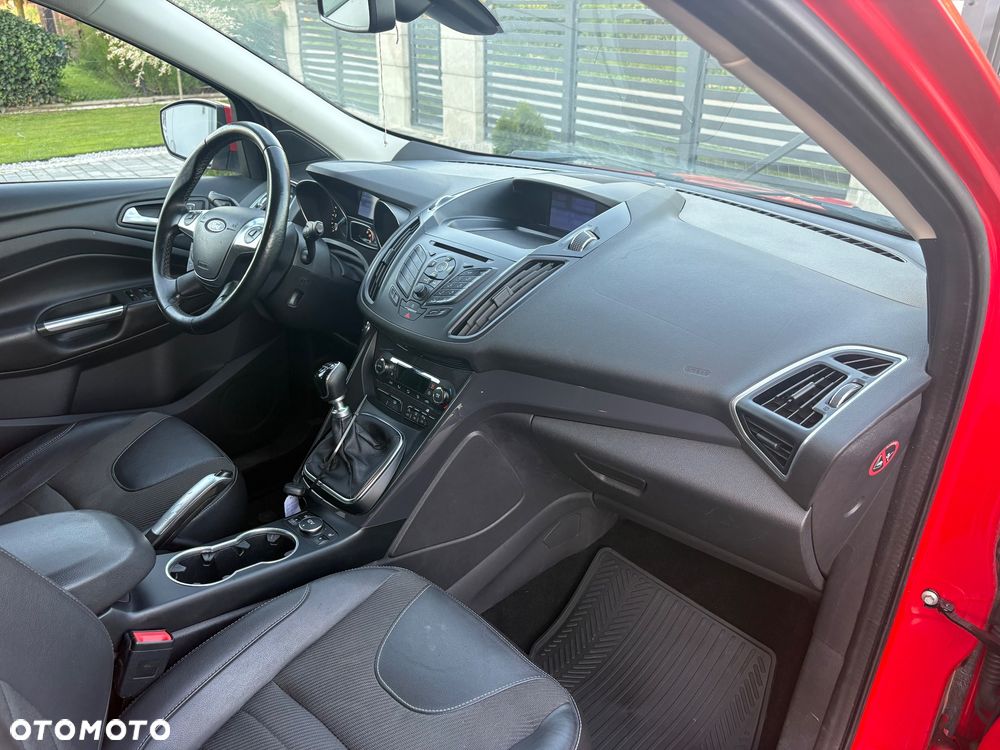 Ford Kuga 2.0 TDCi 2x4 Titanium - 9