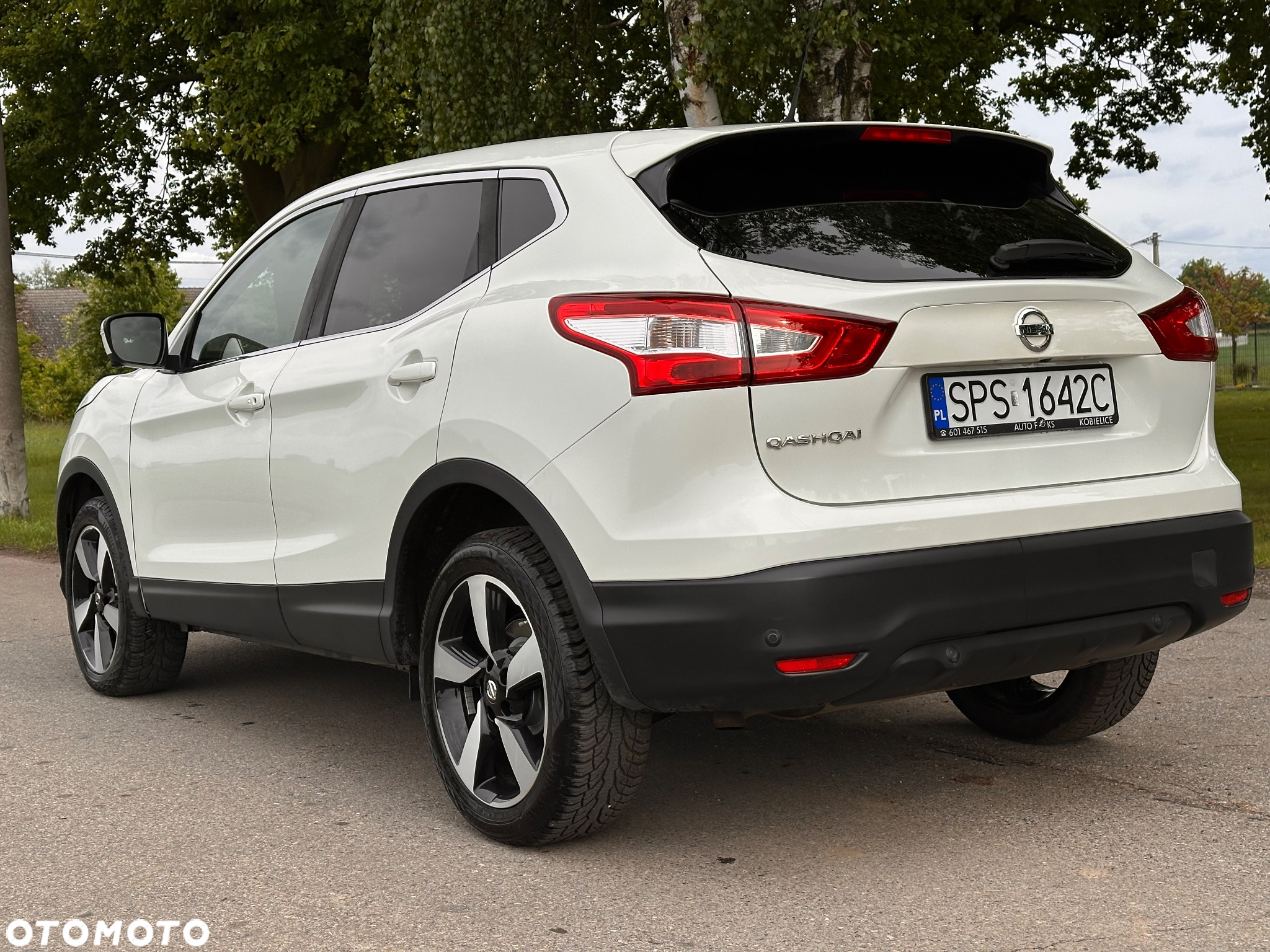 Nissan Qashqai 1.6 DIG-T N-Connecta - 6