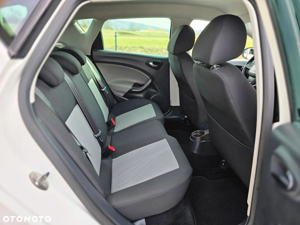 Seat Ibiza 1.2 TSI Ecomotive Sport - 24