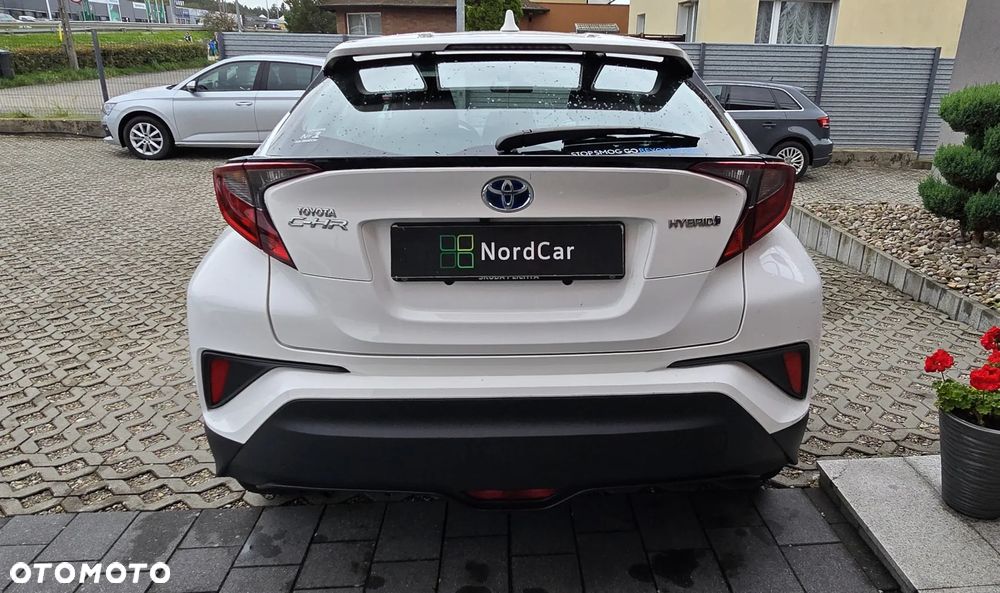Toyota C-HR - 8