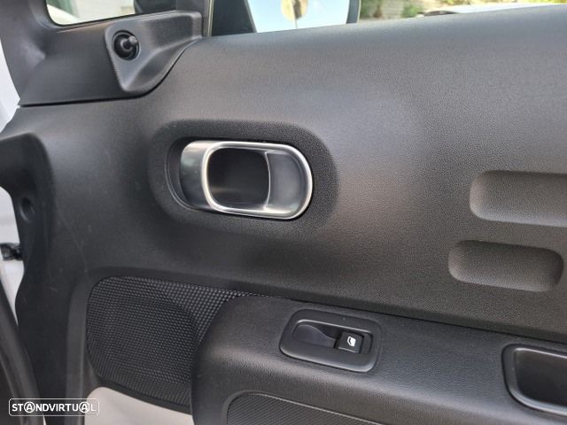 Citroën C3 Pure Tech Live - 38