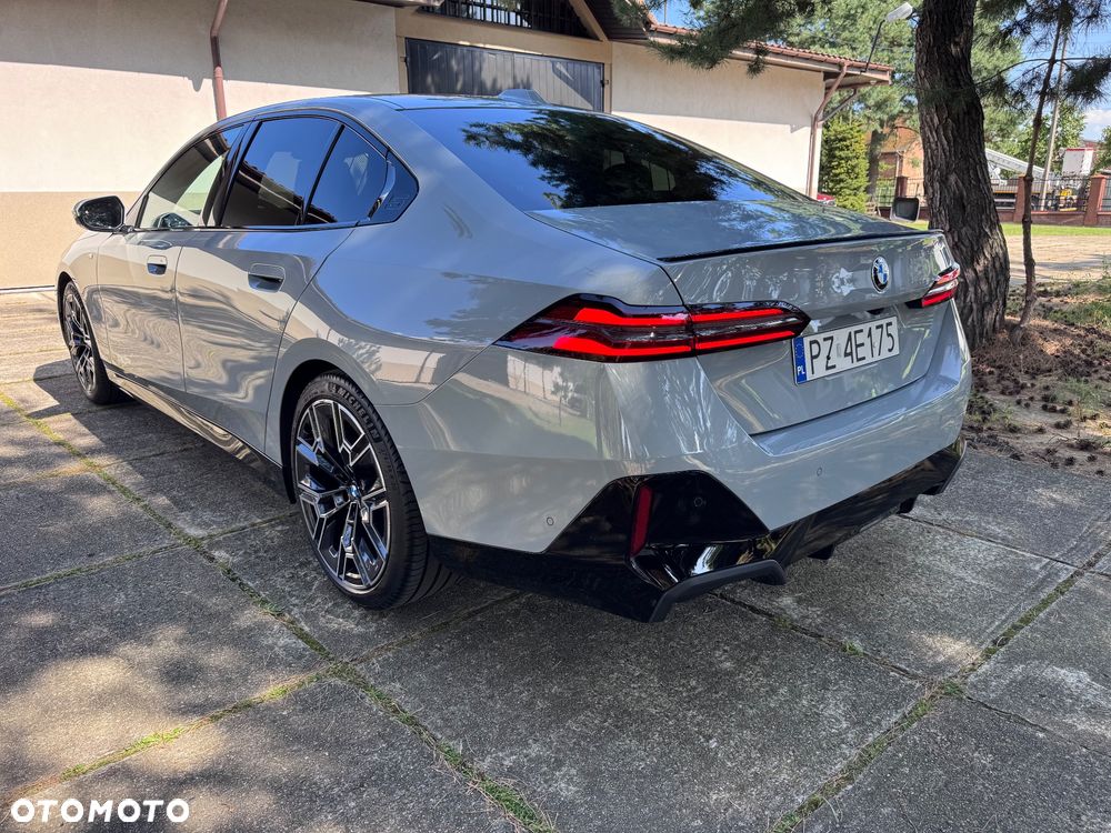 BMW Seria 5 520d xDrive mHEV M Sport - 11