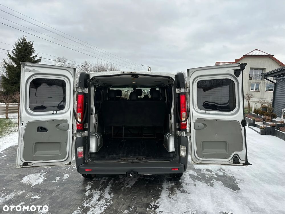 Renault Trafic Passenger L1H1 Expression - 18