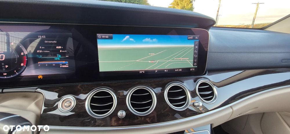 Mercedes-Benz Klasa E 220 d 4Matic T All-Terrain 9G-TRONIC Exclusive - 25