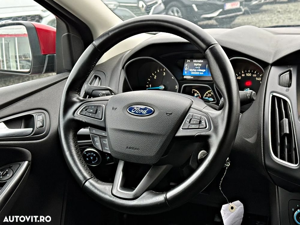 Ford Focus 1.5 TDCi Titanium - 14
