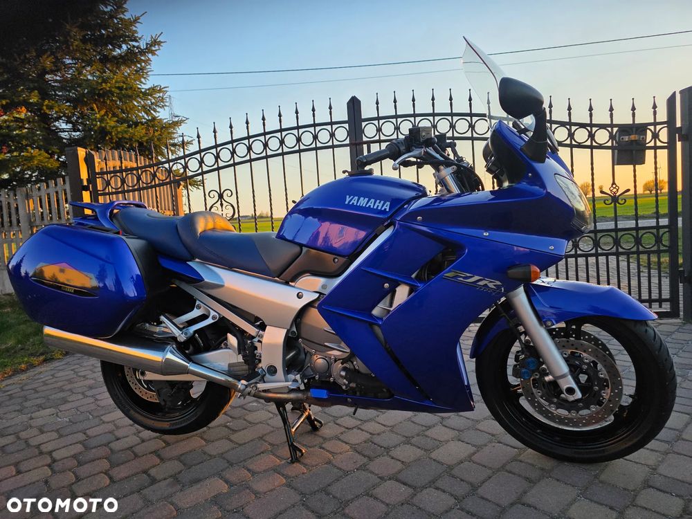 Yamaha FJR - 3