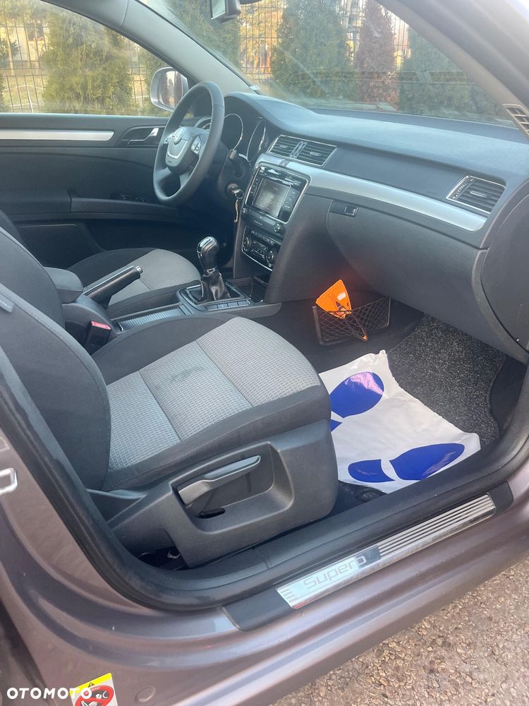 Skoda Superb 2.0 TDI Exclusive - 13