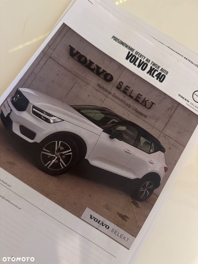 Volvo XC 40 T3 R-Design - 4