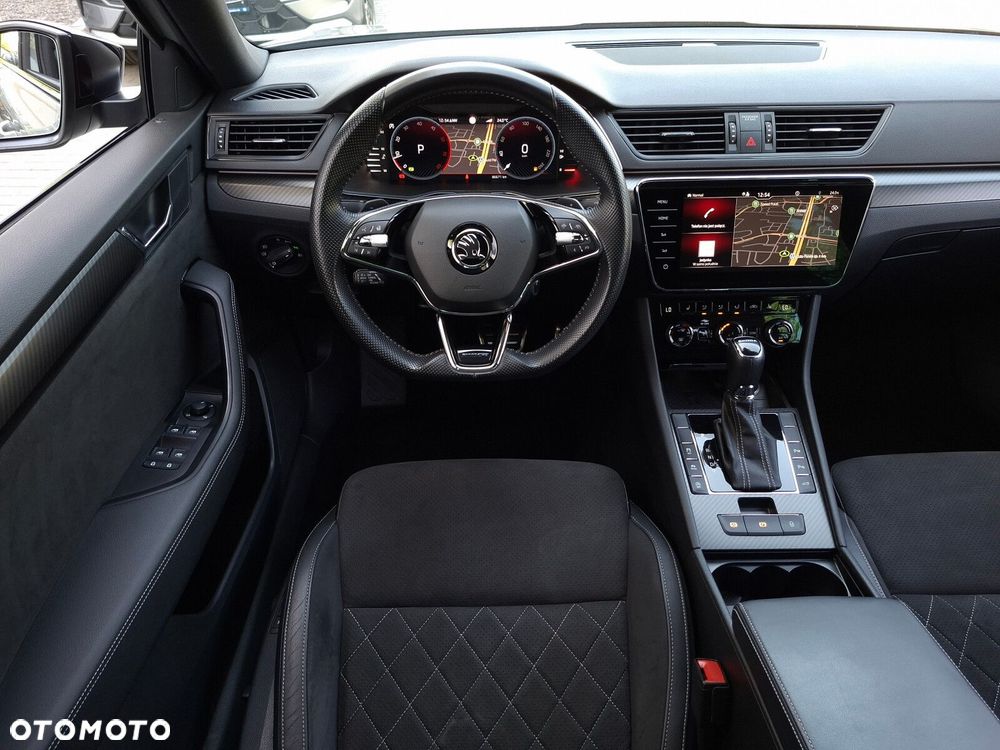 Skoda Superb 2.0 TDI SCR Sportline DSG - 18