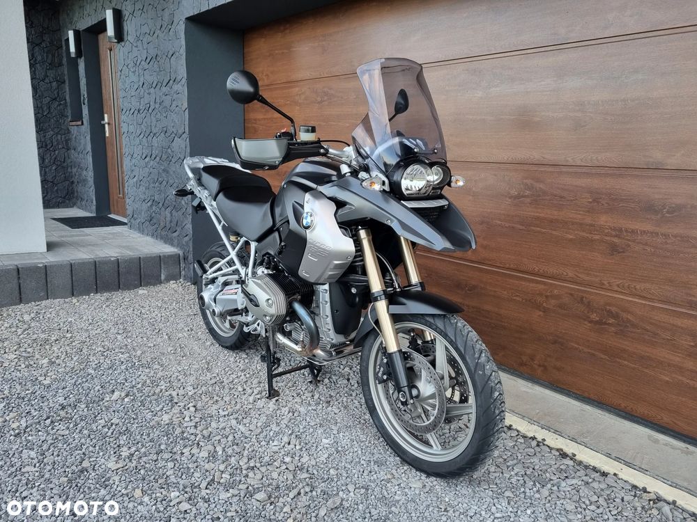 BMW R - 1