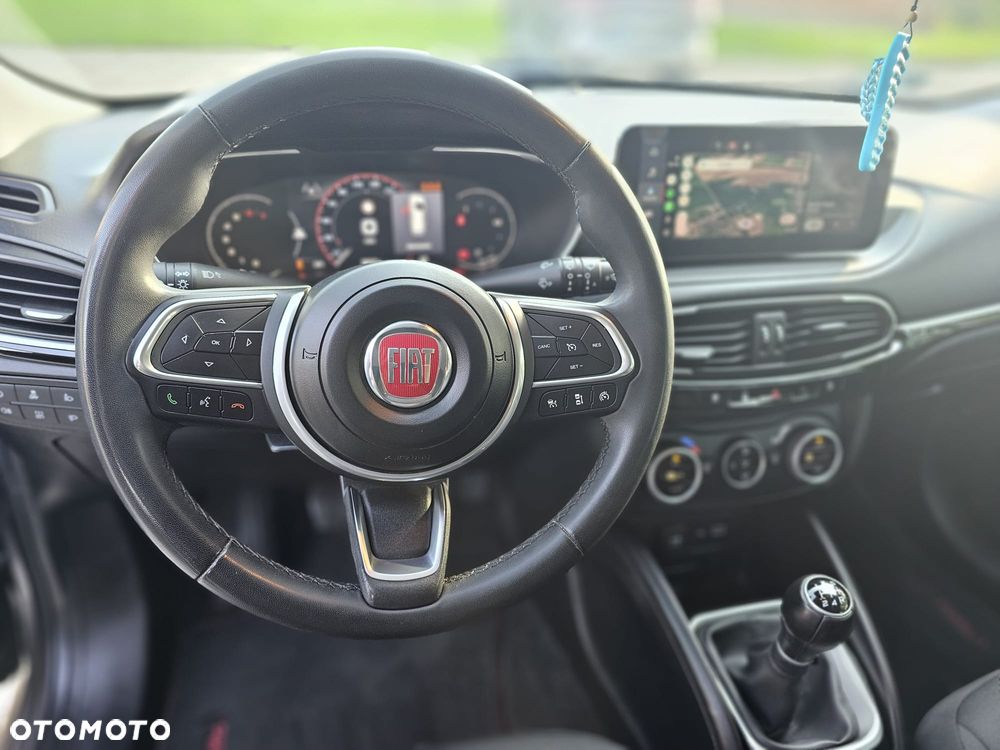 Fiat Tipo 1.0 T3 Red - 12
