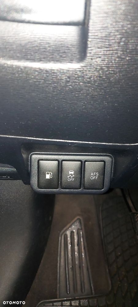 Toyota Avensis 2.0 D-4D Sol plus - 8