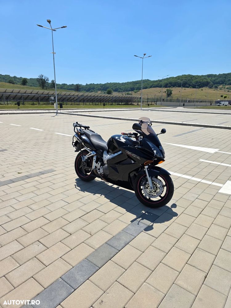 Honda VFR 800F V-Tec - 5