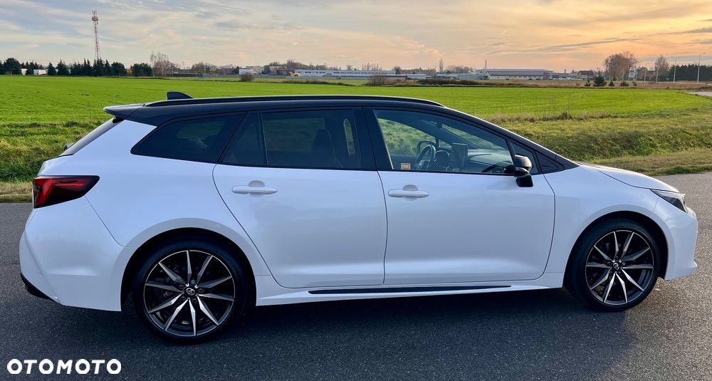 Toyota Corolla 2.0 Hybrid GR Sport Dynamic - 20