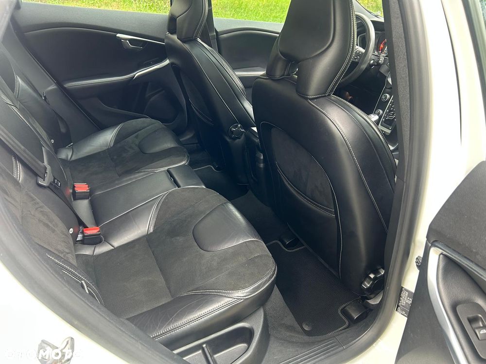 Volvo V40 D2 RDesign - 15