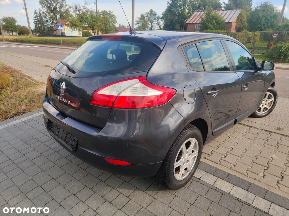 Renault Megane 1.6 16V 110 Authentique - 9