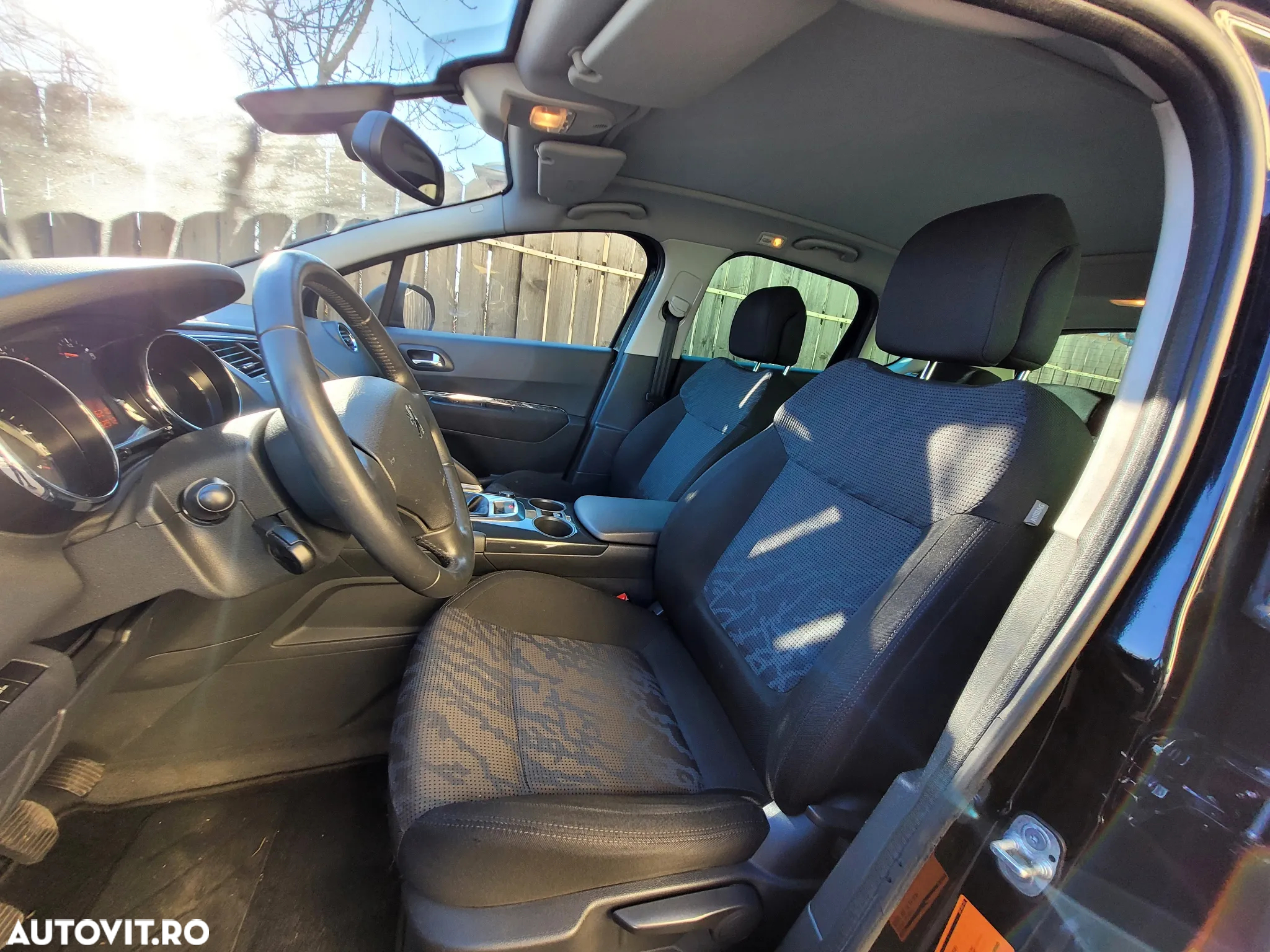 Peugeot 3008 - 18
