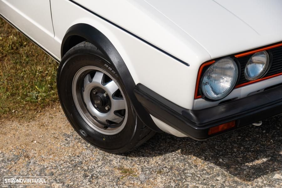 VW Golf - 13