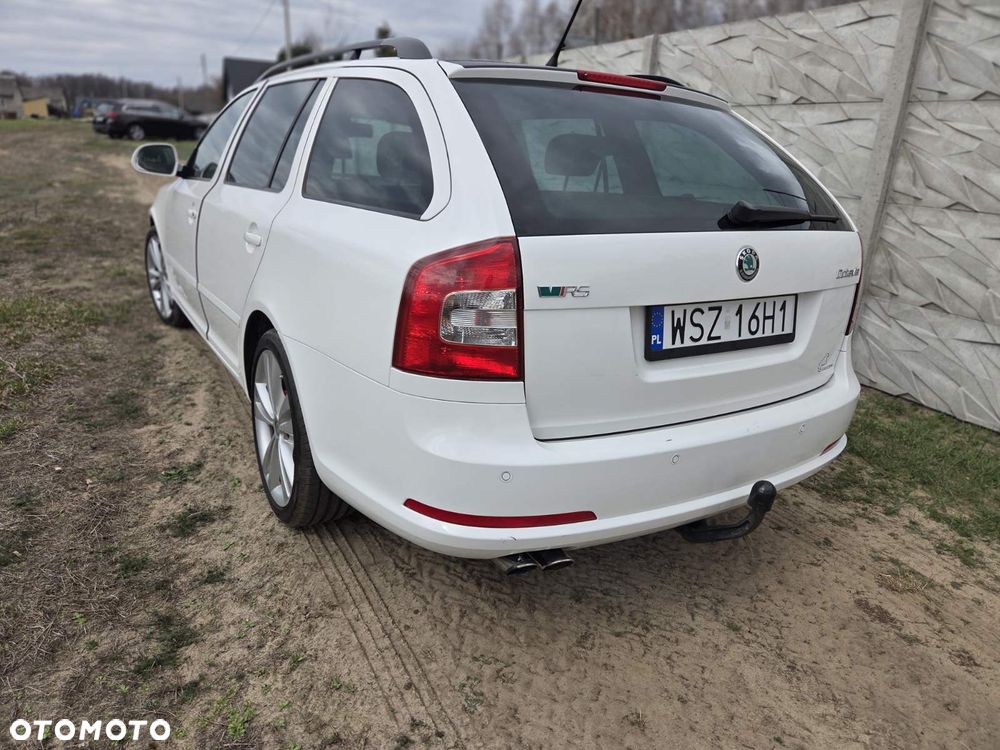 Skoda Octavia 2.0 TDI DPF DSG RS - 6