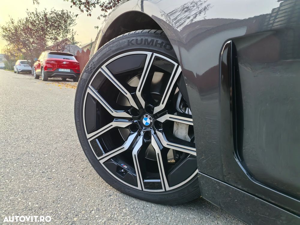 BMW Seria 7 750i xDrive - 22