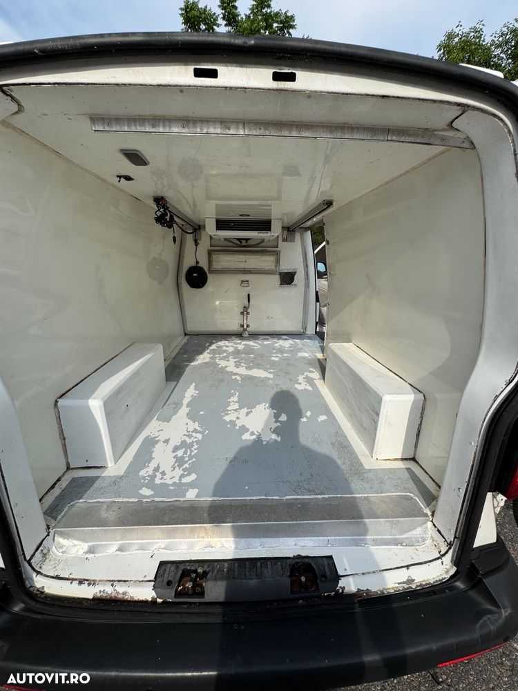 Volkswagen Transporter - 5