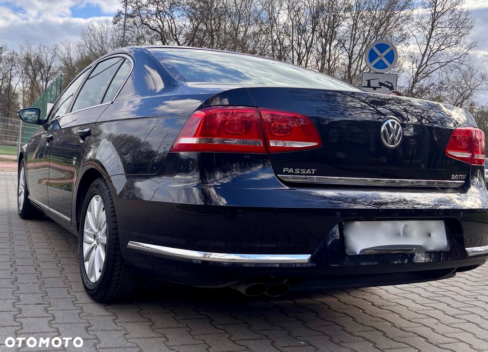Volkswagen Passat 2.0 TDI Comfortline DSG - 8