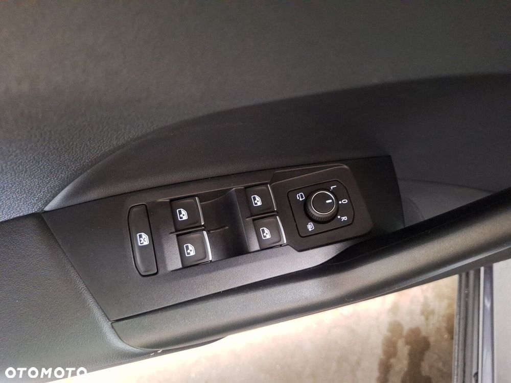 Volkswagen T-Cross - 23
