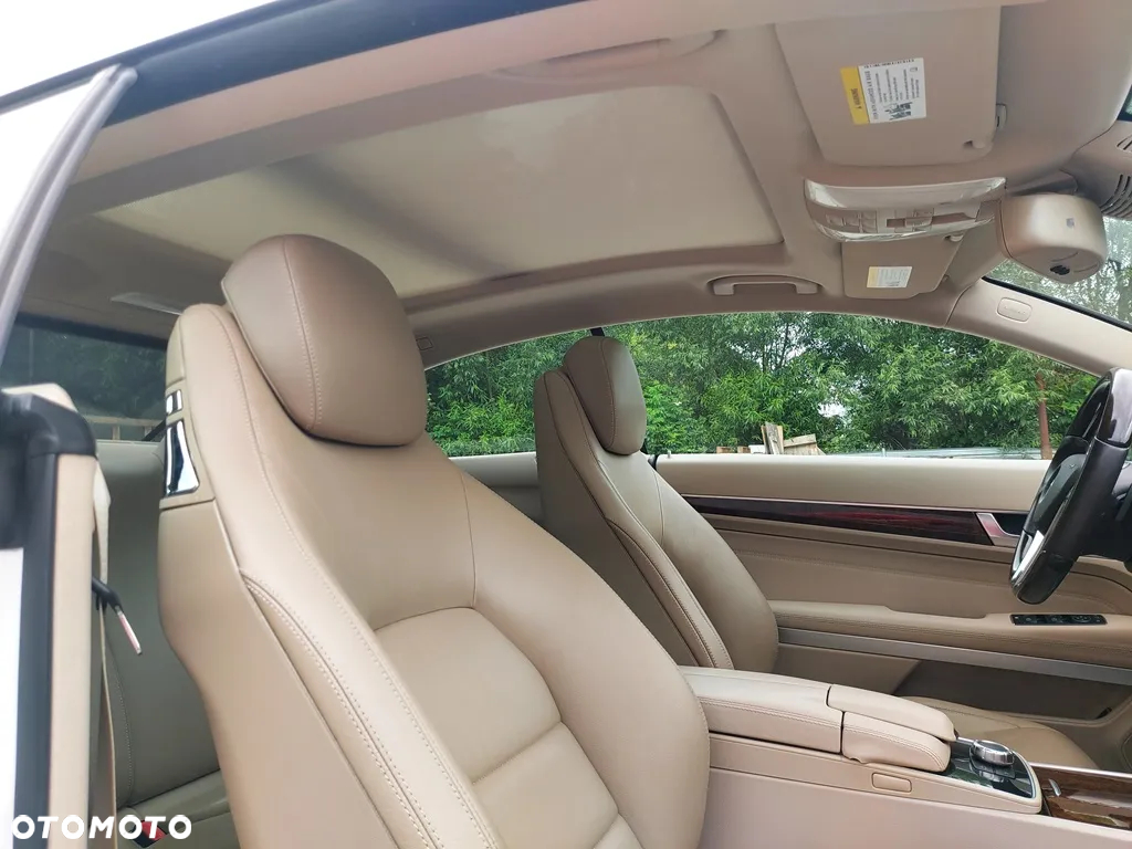 Mercedes-Benz Klasa E 400 Coupe 7G-TRONIC - 8